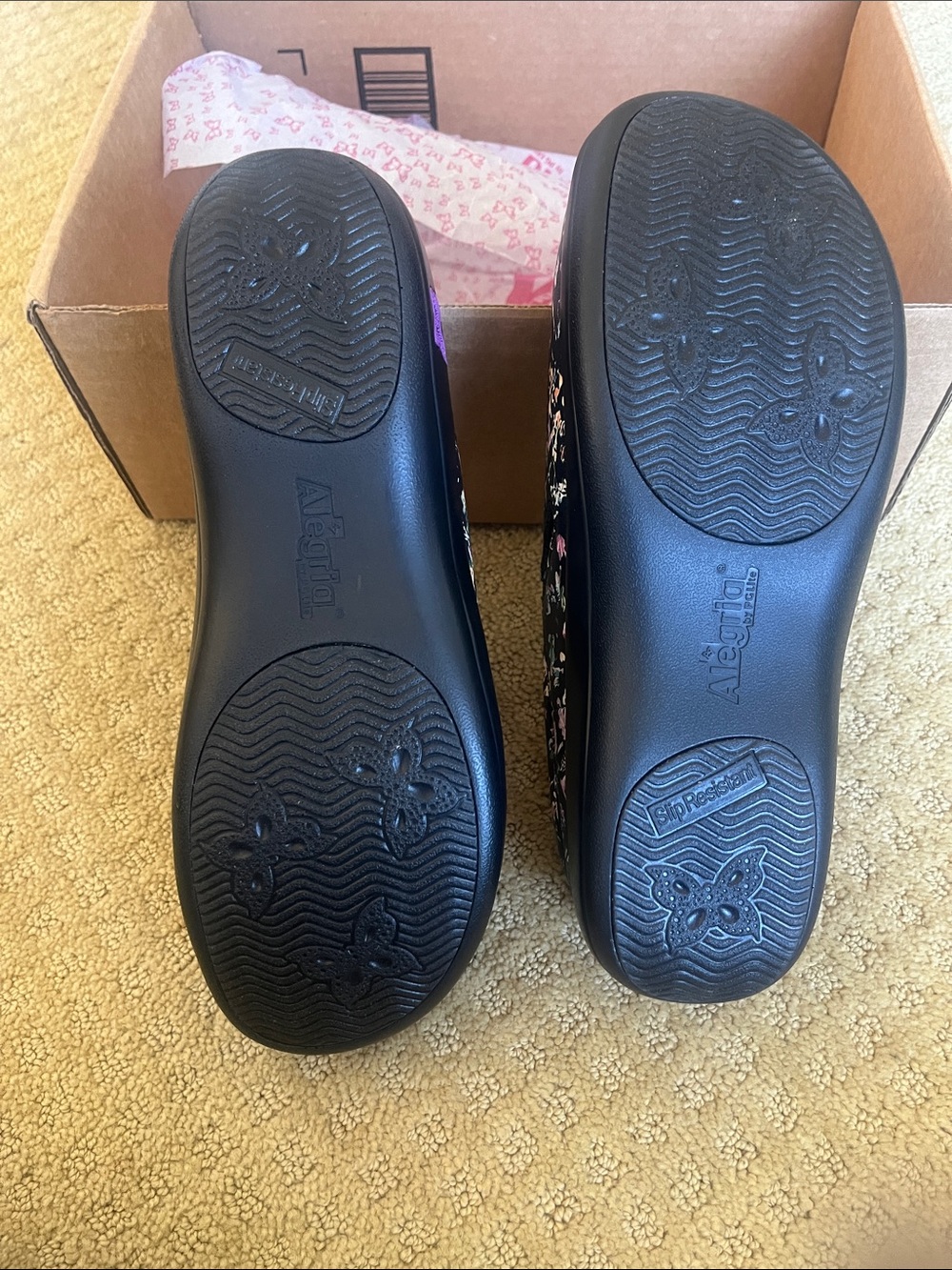 Alegria Women’s Black Floral Slip-On Clogs New in Box Leather Upper - Picture 6 of 10